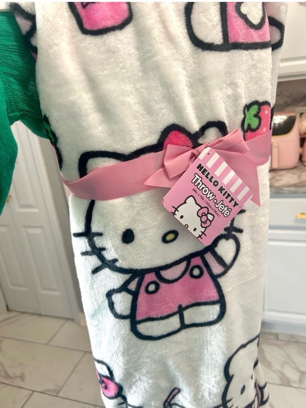 Hello Kitty blanket